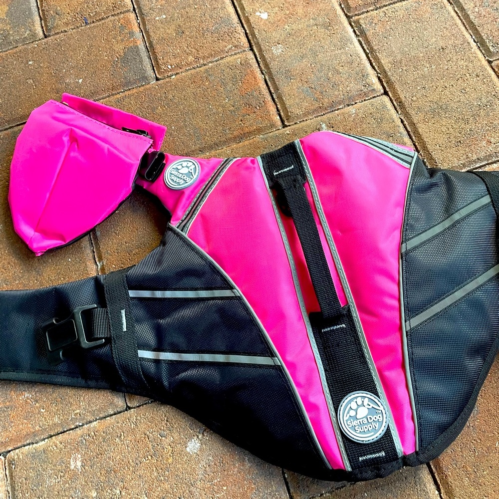 Dog Life Jacket Size S
New